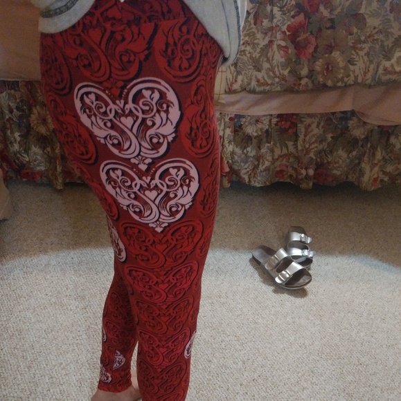 ❤SALE NWOT LULAROE VALENTINE LEGGINS - Picture 3 of 3
